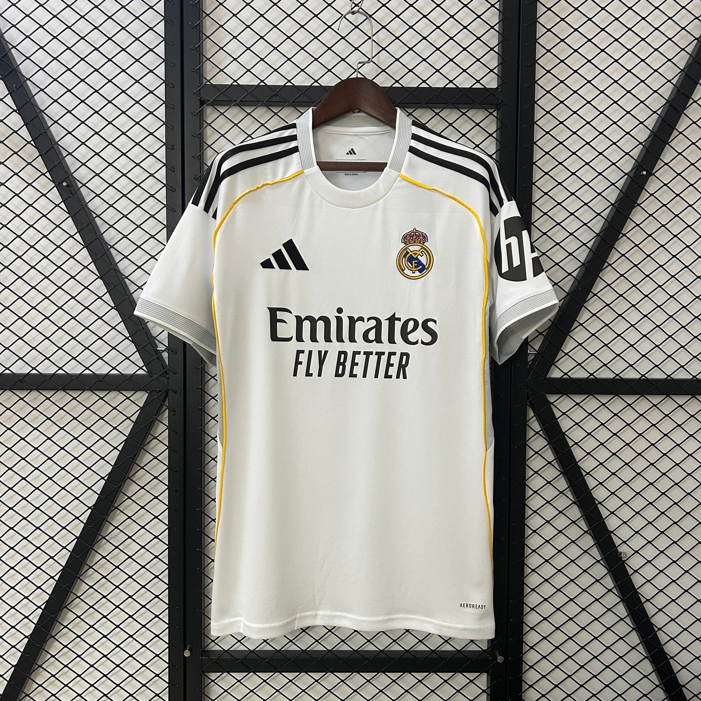 25/26 REAL MADRID LOCAL