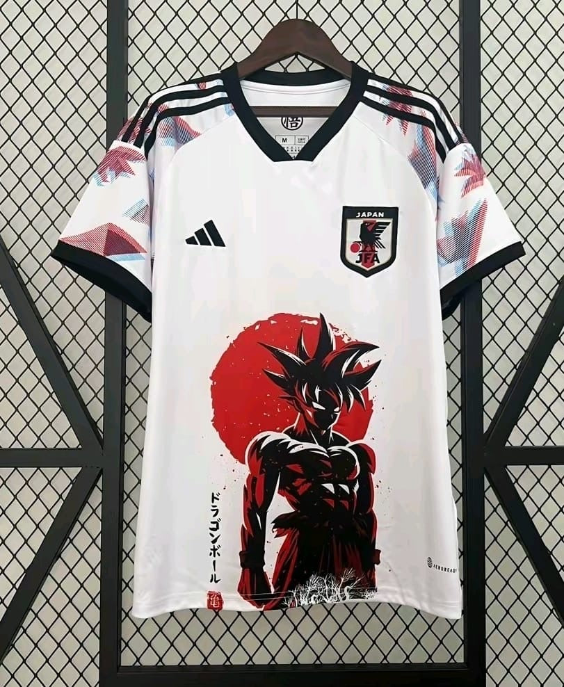 CAMISETA EDICIÓN JAPONESA DRAGON BALL 24/25 HOMBRE
